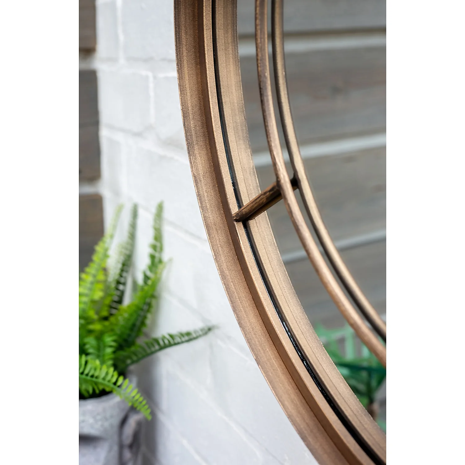 Valencia Outdoor Garden Mirror - 60cm 6 Valencia Outdoor Garden Mirror - 60cm - Image 6
