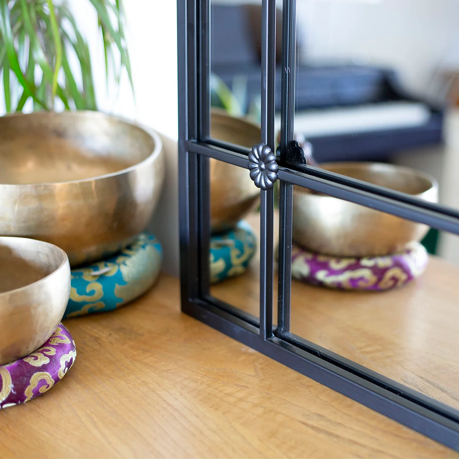 Arundel Outdoor Garden Mirror - 100cm 5 Arundel Outdoor Garden Mirror - 100cm - Image 5