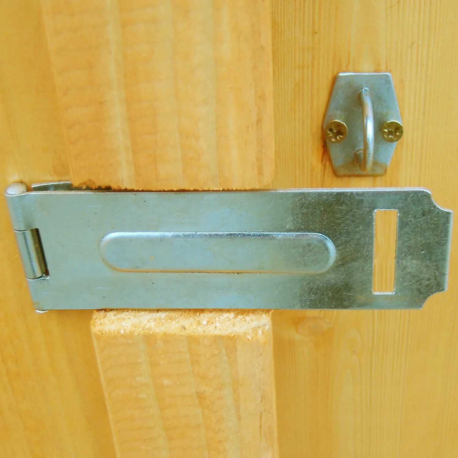 Shire 8x6ft Durham Garden Shed - Including Installation 6 Shire 8x6ft Durham Garden Shed - Including Installation - Image 6